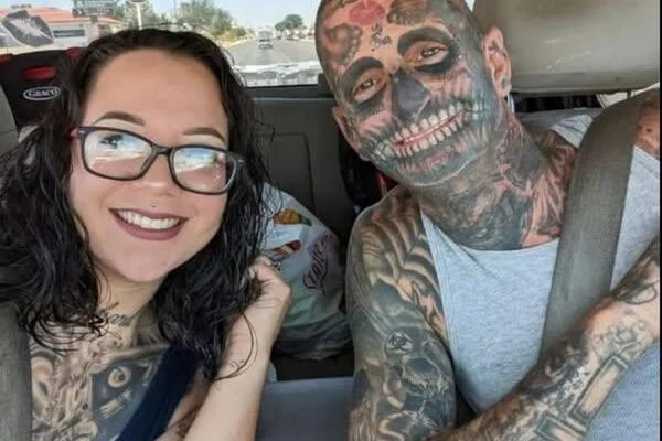 Heavily tattooed dad faces backlash before wife reveals the truth